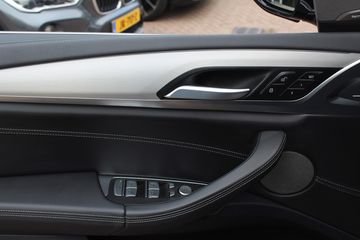 Voertuigafbeelding 28