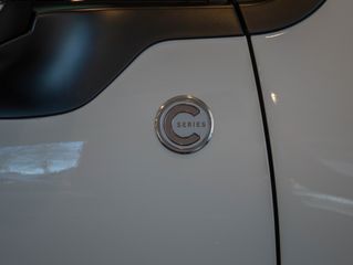 Voertuigafbeelding 9