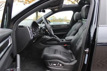 Voertuigafbeelding 8