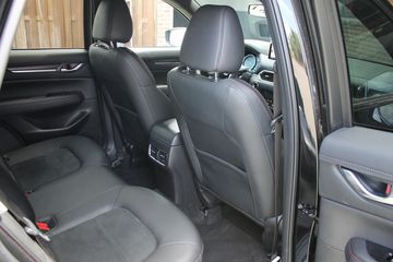 Voertuigafbeelding 8