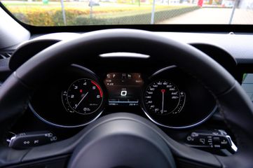 Voertuigafbeelding 12