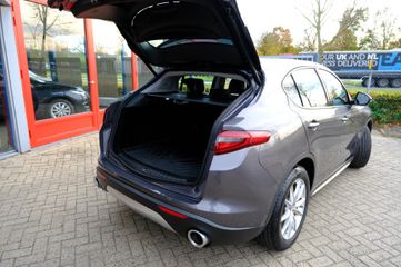 Voertuigafbeelding 8