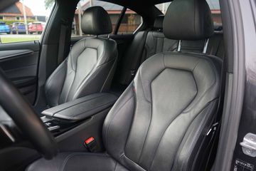 Voertuigafbeelding 38