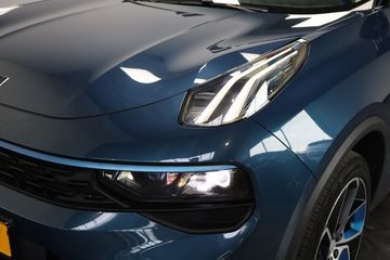 Voertuigafbeelding 12