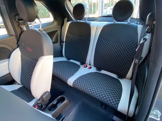 Voertuigafbeelding 6