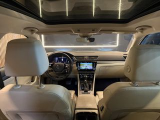 Voertuigafbeelding 7