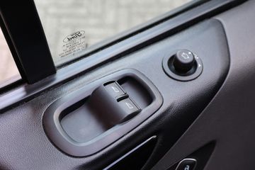 Voertuigafbeelding 23