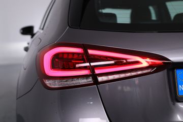 Voertuigafbeelding 7