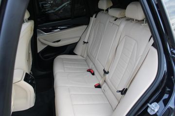 Voertuigafbeelding 36