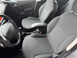 Voertuigafbeelding 7