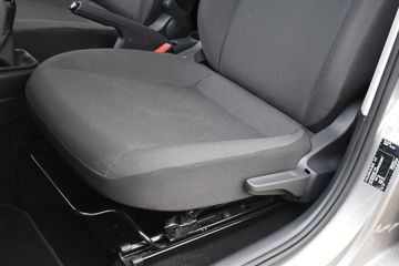 Voertuigafbeelding 8