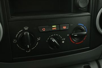 Voertuigafbeelding 15