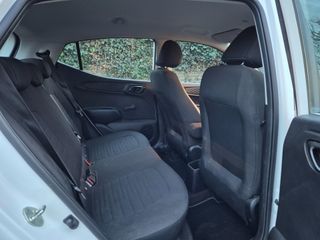 Voertuigafbeelding 9