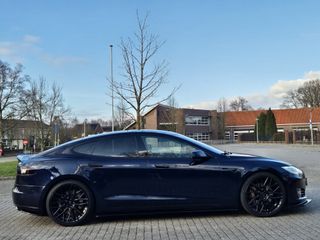 Voertuigafbeelding 4