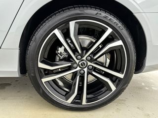 Voertuigafbeelding 24