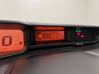 Voertuigafbeelding 8