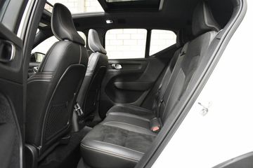 Voertuigafbeelding 14