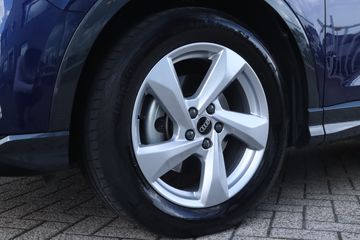 Voertuigafbeelding 7