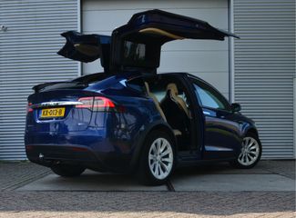 Voertuigafbeelding 8