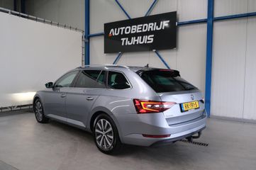 Voertuigafbeelding 3