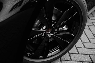 Voertuigafbeelding 6