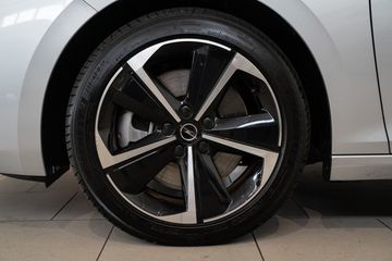 Voertuigafbeelding 3