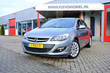 Opel Astra - 1-TXJ-11 - Polisa Lease