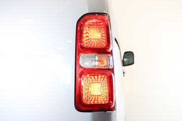 Voertuigafbeelding 8