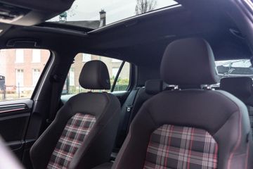 Voertuigafbeelding 11