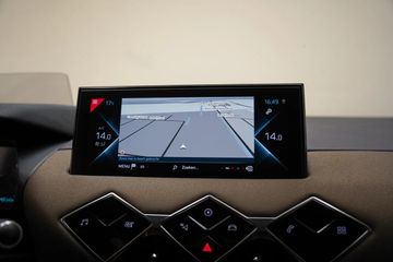 Voertuigafbeelding 6