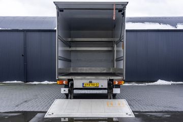 Voertuigafbeelding 8