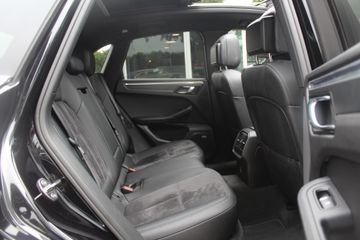 Voertuigafbeelding 11