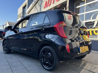 Voertuigafbeelding 6