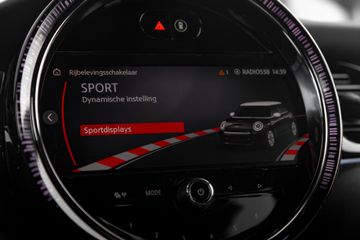 Voertuigafbeelding 24