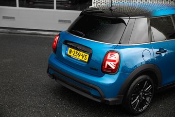 Voertuigafbeelding 9