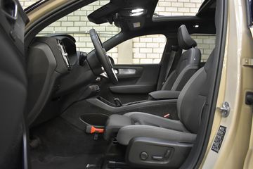 Voertuigafbeelding 12