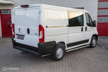 Voertuigafbeelding 3