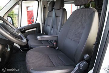 Voertuigafbeelding 8