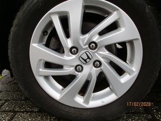 Voertuigafbeelding 6