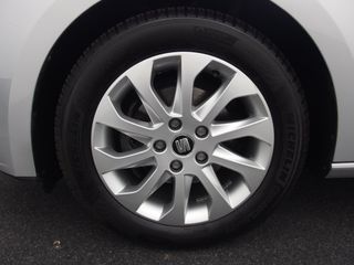 Voertuigafbeelding 4