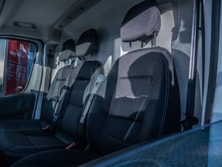 Voertuigafbeelding 12