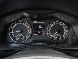 Voertuigafbeelding 8