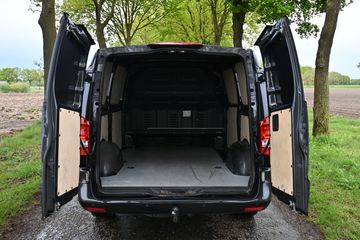 Voertuigafbeelding 4