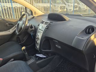 Voertuigafbeelding 8