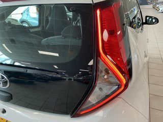 Voertuigafbeelding 6