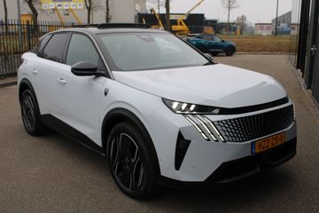 Voertuigafbeelding 12