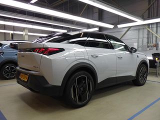 Voertuigafbeelding 3