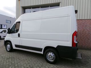 Voertuigafbeelding 2