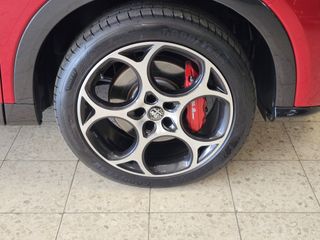 Voertuigafbeelding 6