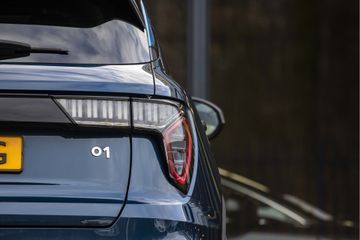 Voertuigafbeelding 6